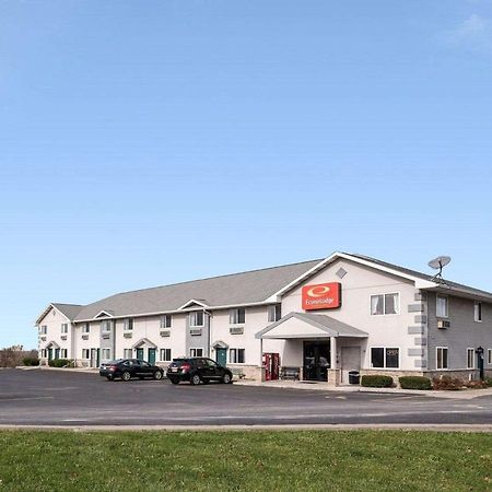 Econo Lodge Inn & Suites Canandaigua Εξωτερικό φωτογραφία