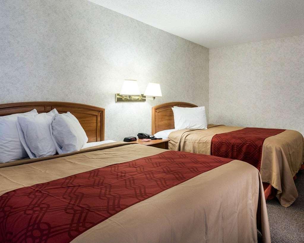 Econo Lodge Inn & Suites Canandaigua Δωμάτιο φωτογραφία