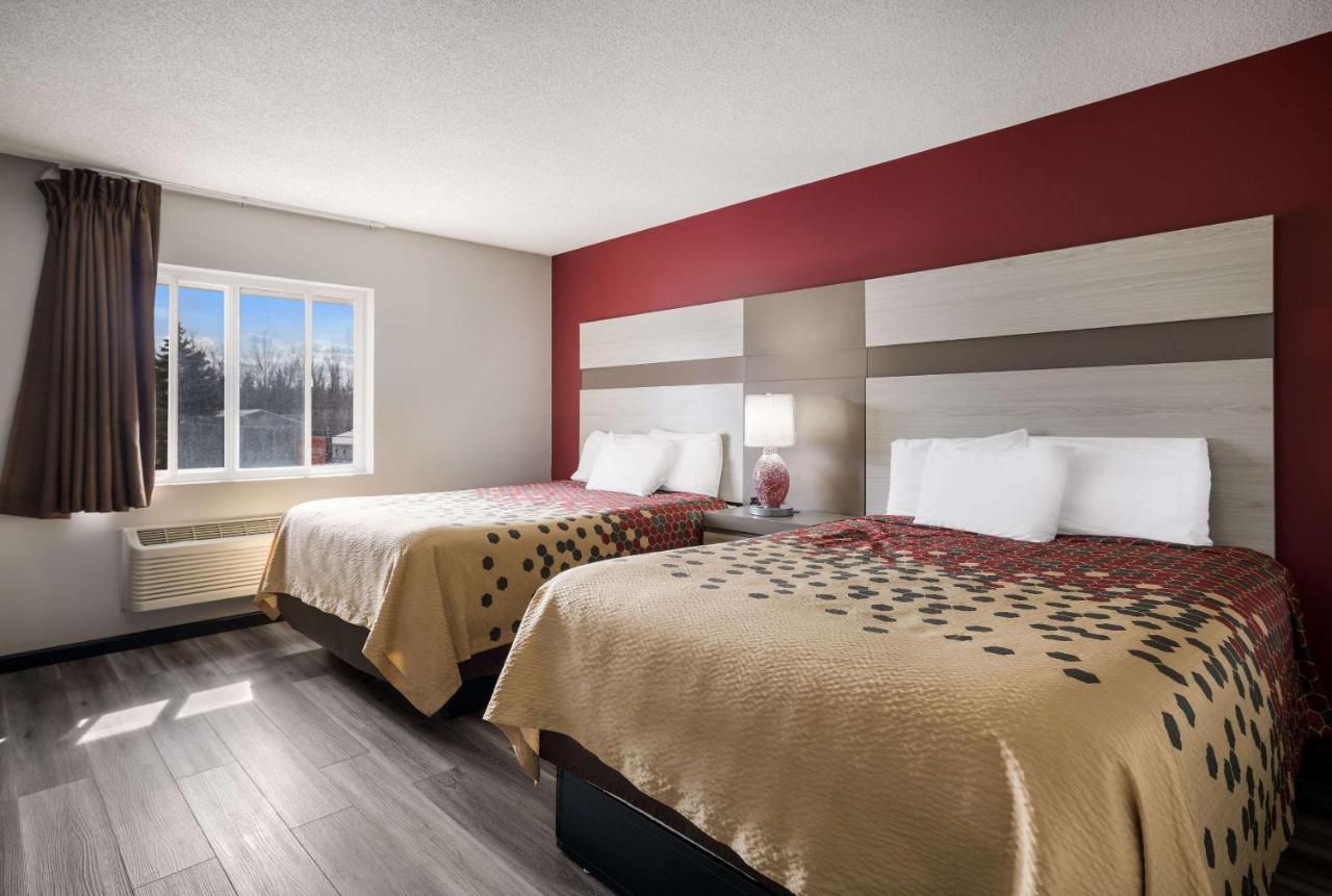 Econo Lodge Inn & Suites Canandaigua Εξωτερικό φωτογραφία