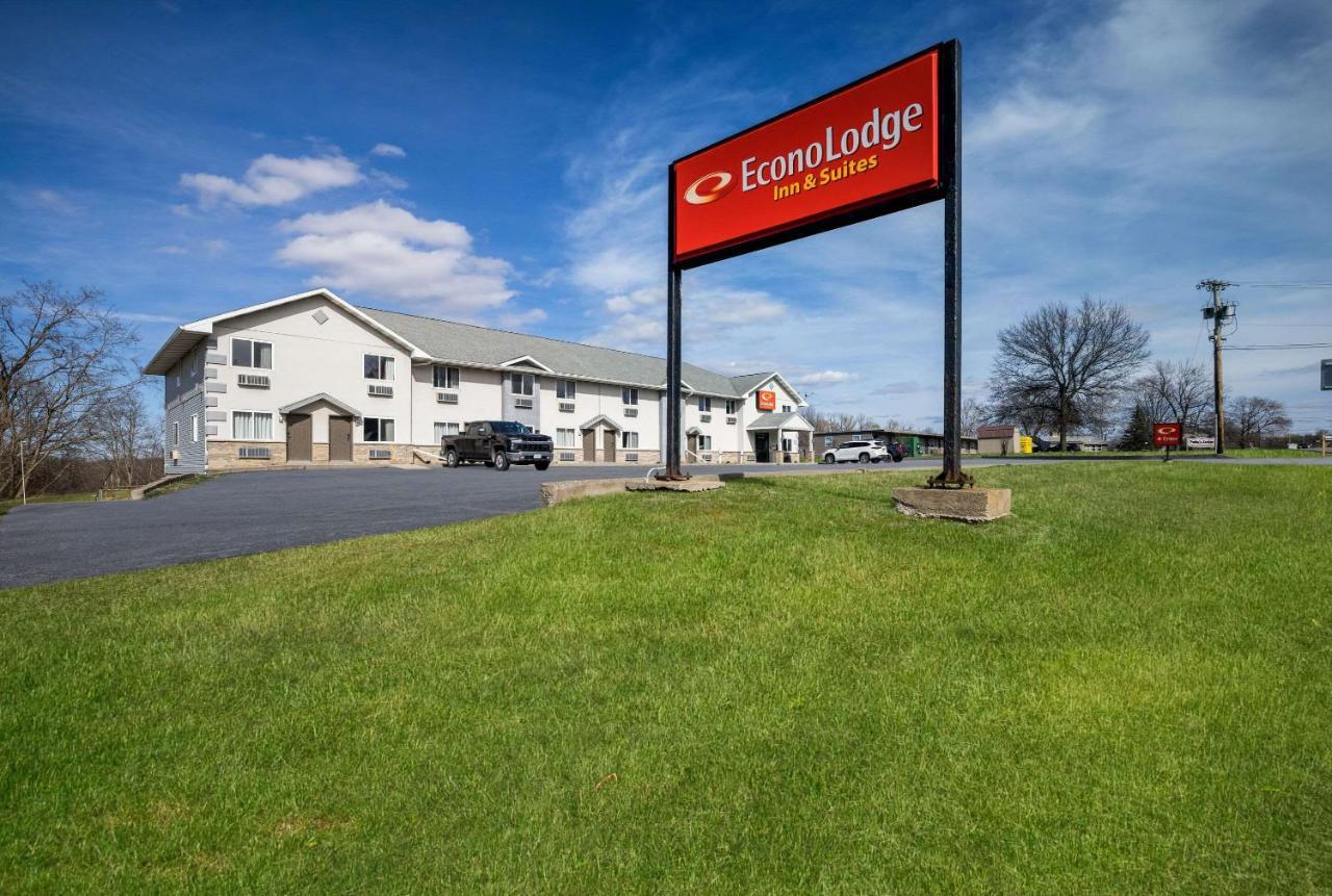 Econo Lodge Inn & Suites Canandaigua Εξωτερικό φωτογραφία