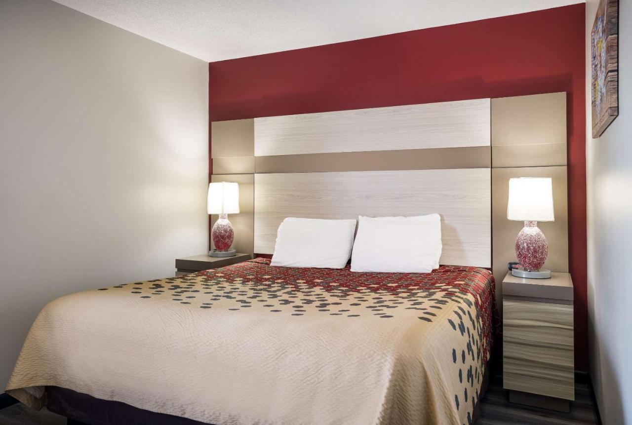 Econo Lodge Inn & Suites Canandaigua Εξωτερικό φωτογραφία
