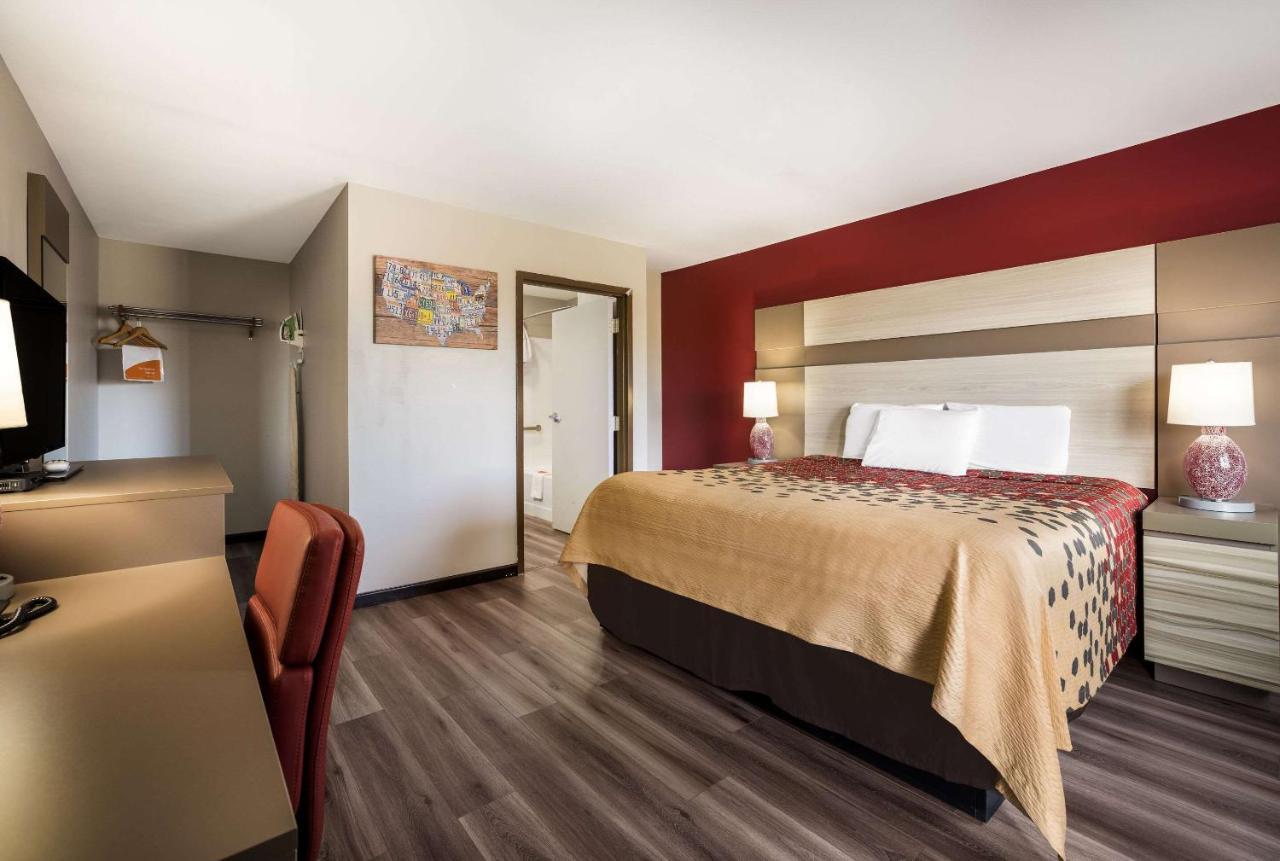 Econo Lodge Inn & Suites Canandaigua Εξωτερικό φωτογραφία