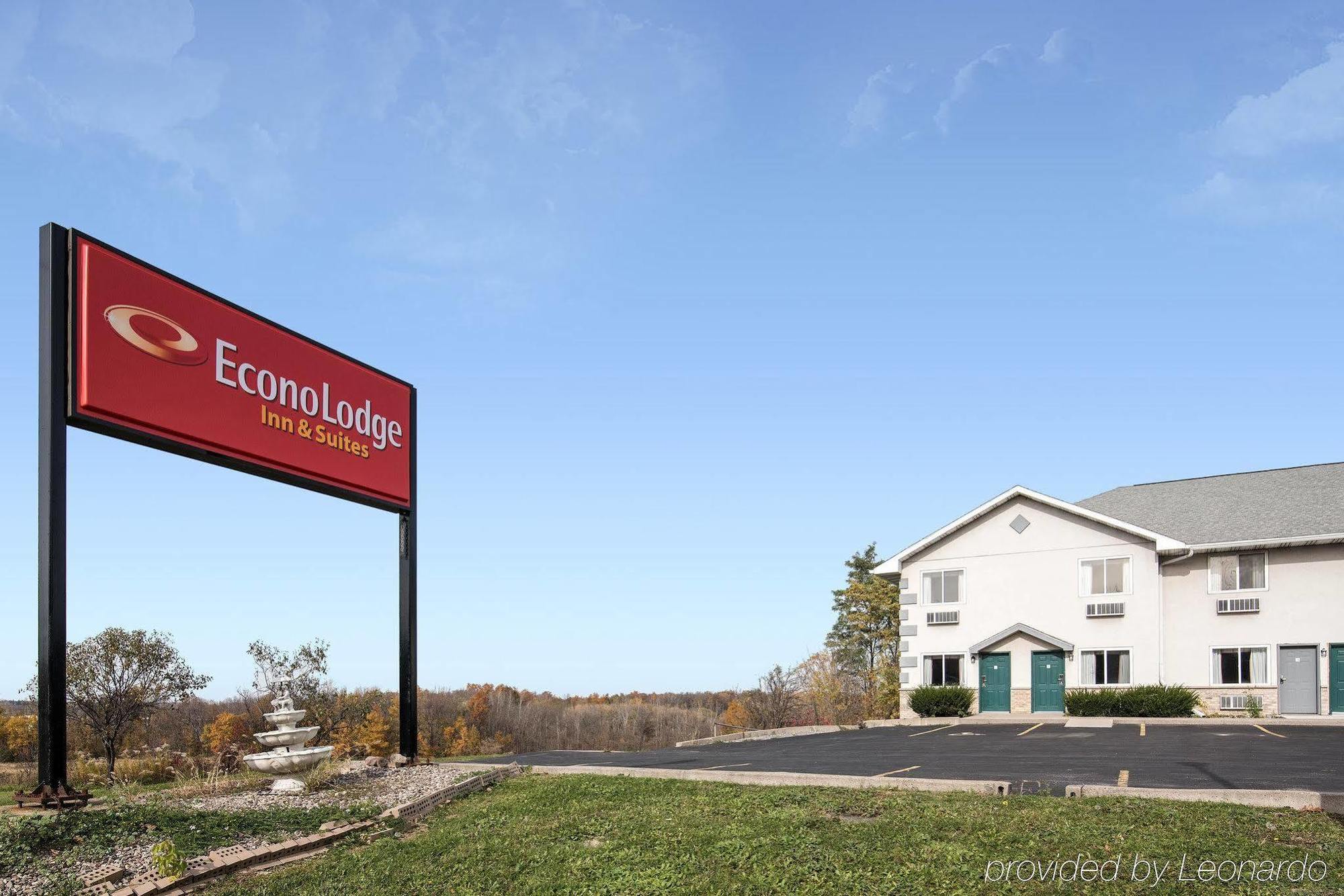 Econo Lodge Inn & Suites Canandaigua Εξωτερικό φωτογραφία