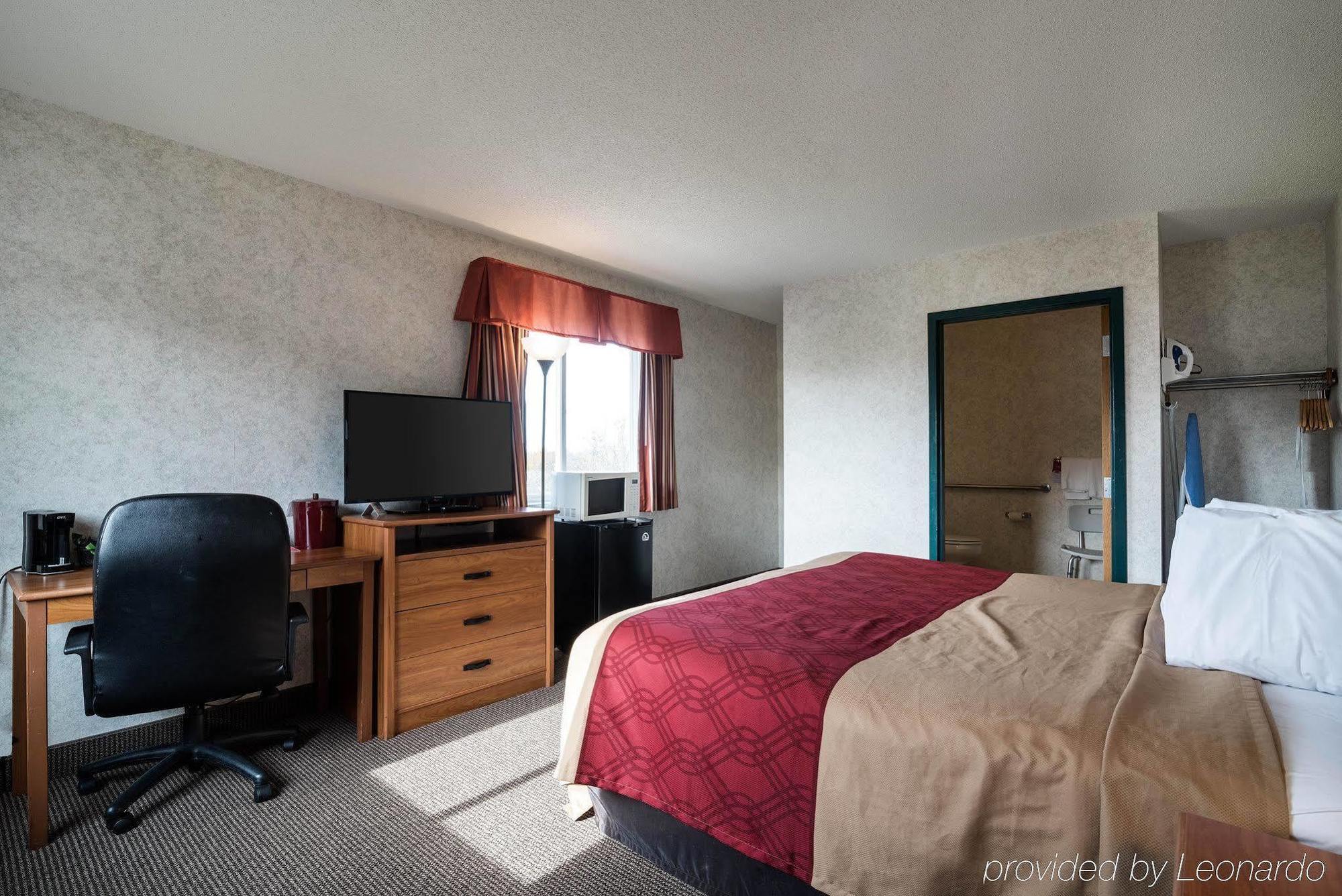 Econo Lodge Inn & Suites Canandaigua Εξωτερικό φωτογραφία